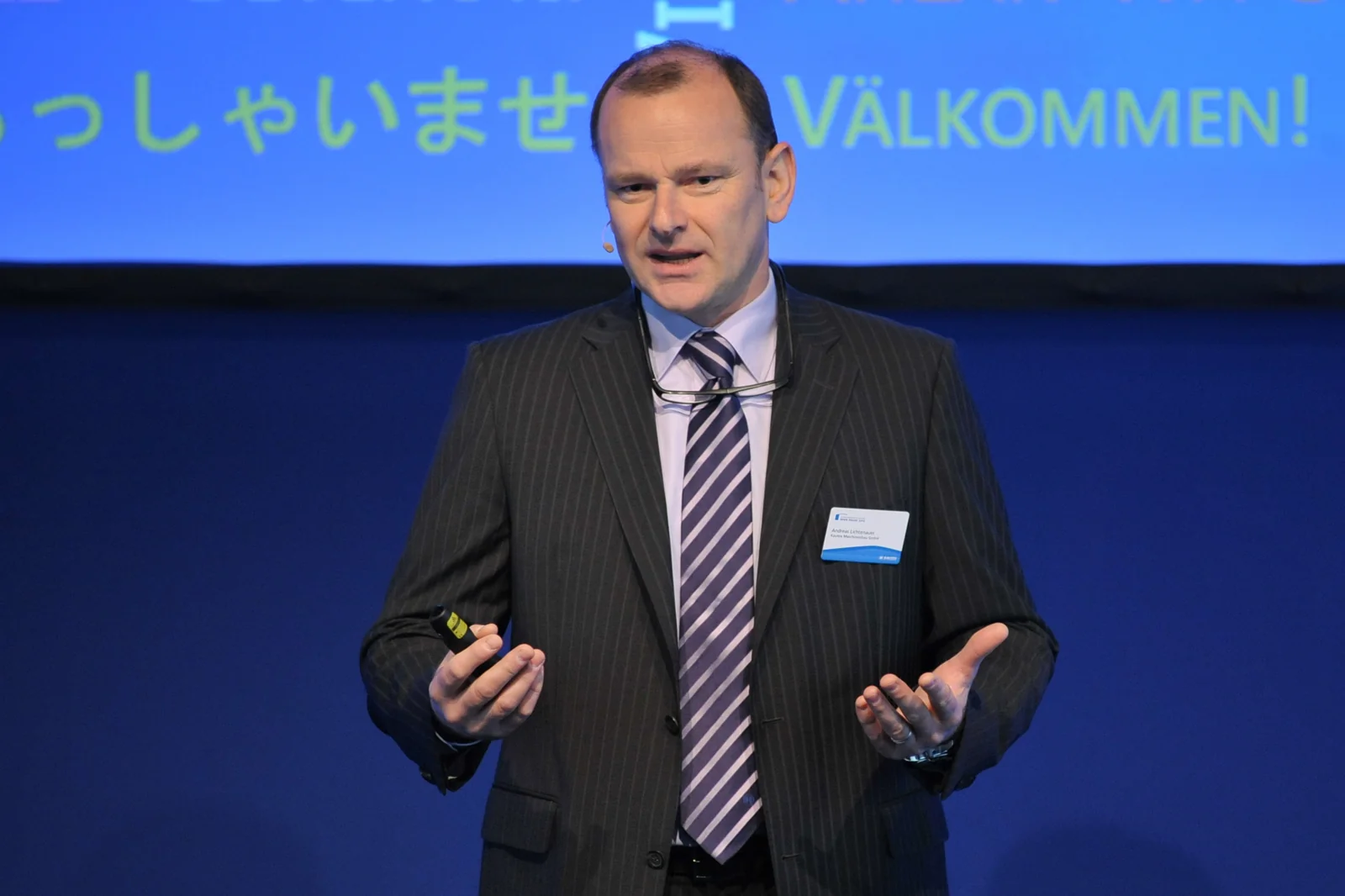 Andreas Lichtenauer giving a presentation at Open House 2012